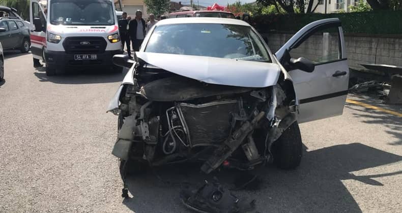 Ehliyetsiz Sürücünün Karıştığı Kazada 3 Kişi Yaralandı