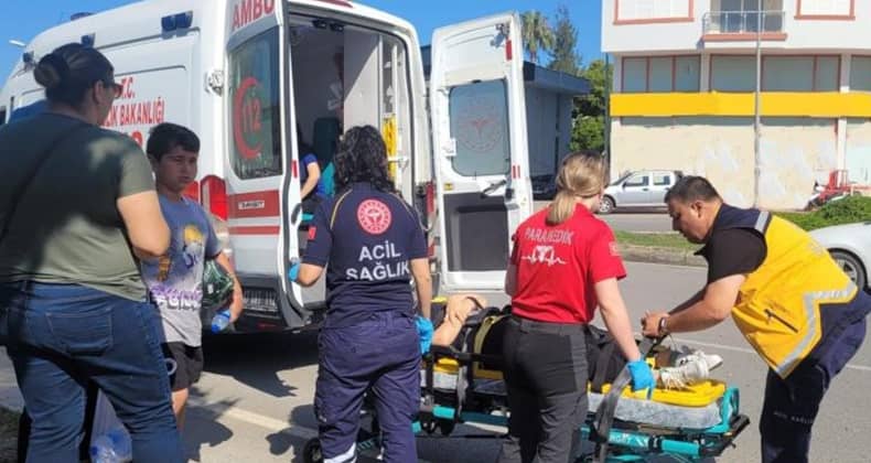 Gazipaşa’da 2 Otomobil Çarpıştı Sürücü Ehliyetsiz ve 17 Yaşında Çıktı