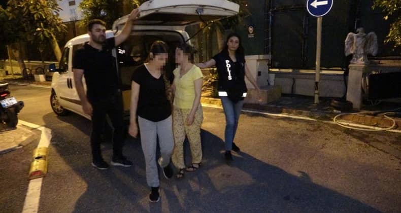 Hırsızlık İçin Girdikleri Evden Çığlık Çığlığa Kaçtılar