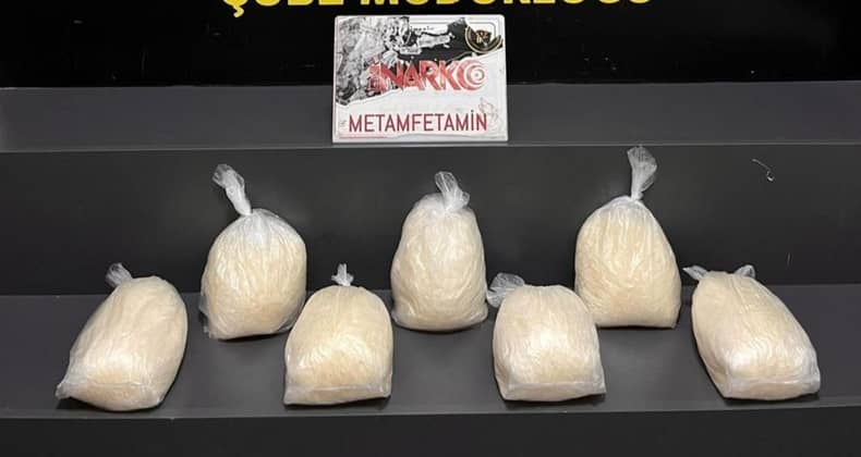 İzmir’de 7 Kilo Metamfetamin Ele Geçirildi