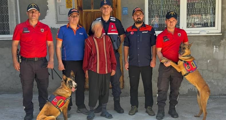 Karaman’da Kaybolan Yaşlı Adamı İz Takip Köpekleri Buldu