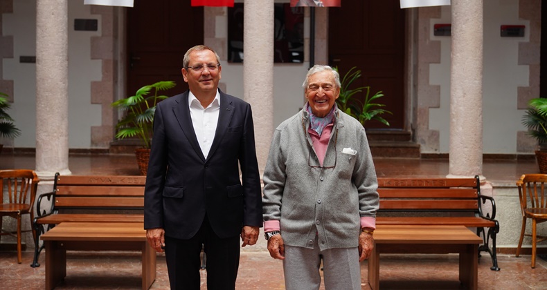 Rahmi Koç’tan Başkan Mesut Ergin’e ziyaret