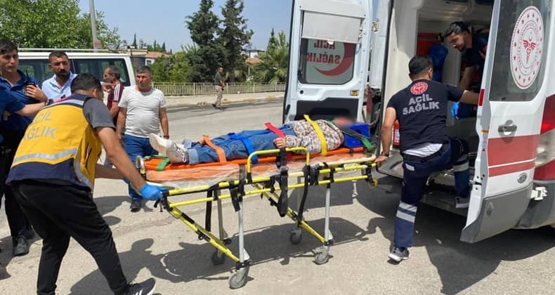 Otomobil ile Motosiklet Çarpıştı 1 Yaralı Var