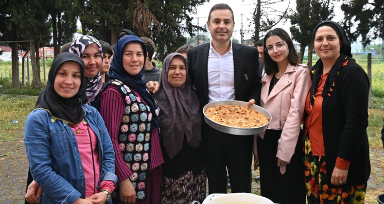 Başkan Ahmet Akın Hıdırellez Şenlikleri’ne katıldı