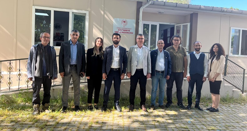 Yeni hizmet binasında incelemelerde bulundu
