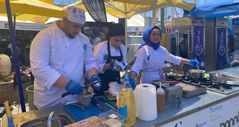 Balıkesir Üniversitesi Öğrencilerine İki Madalya Birden
