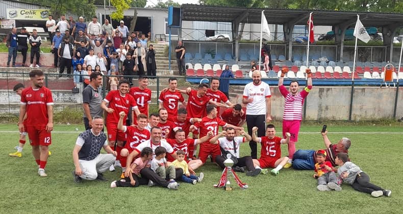 Çakallarspor şampiyon oldu