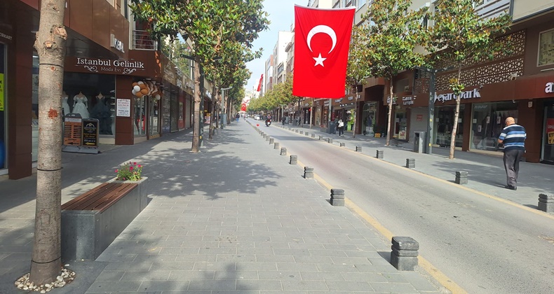 Balıkesir Çarşısında Sessizlik