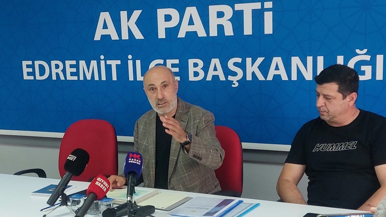 AK PARTİ EDREMİT İLÇE BAŞKANI MURAT TUNA: "BASINDAN DEĞİL, KONSERLER VE FUARLARDAN TASARRUF EDİN" "CHP'Lİ BELEDİYELERİN BU KONUYU HÜKÜMETE KARŞI ALGI OLUŞTURMAK İÇİN UYGULADIKLARINI DÜŞÜNÜYORUM"