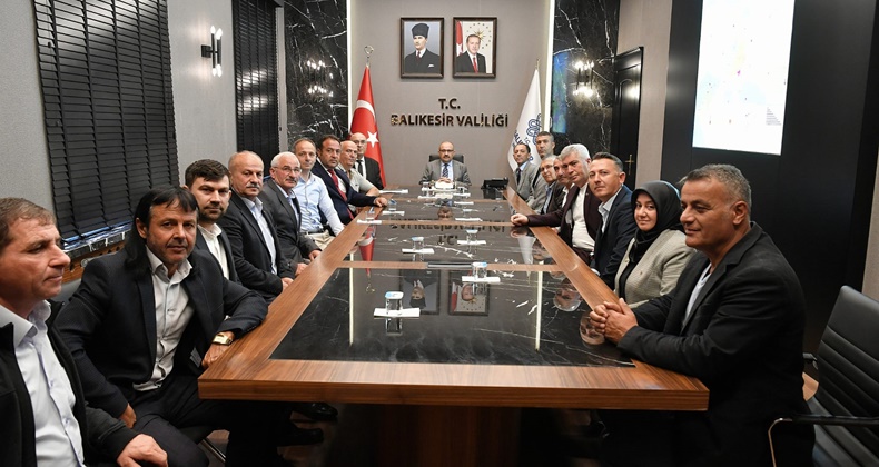 Muhtarlardan Vali İsmail Ustaoğlu’na Ziyaret