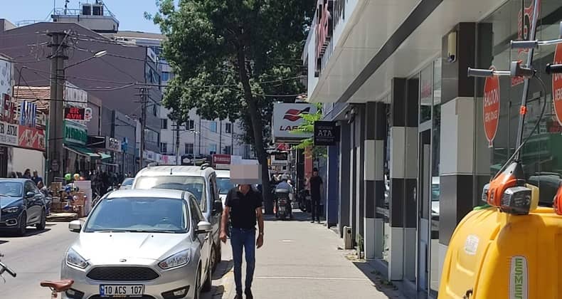 Kaldırımda Kaza Tehlikesi Yarattı