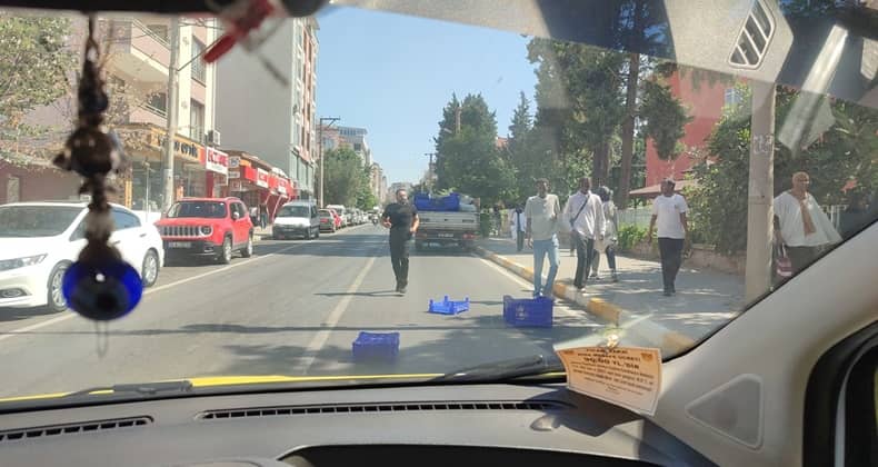 Meyve Kasaları Tehlike Saçtı