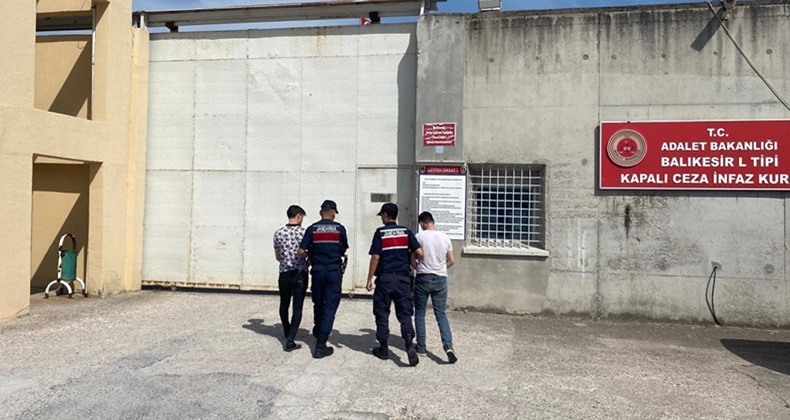 UYUŞTURUCU TACİRİ 2 KİŞİ TUTUKLANDI