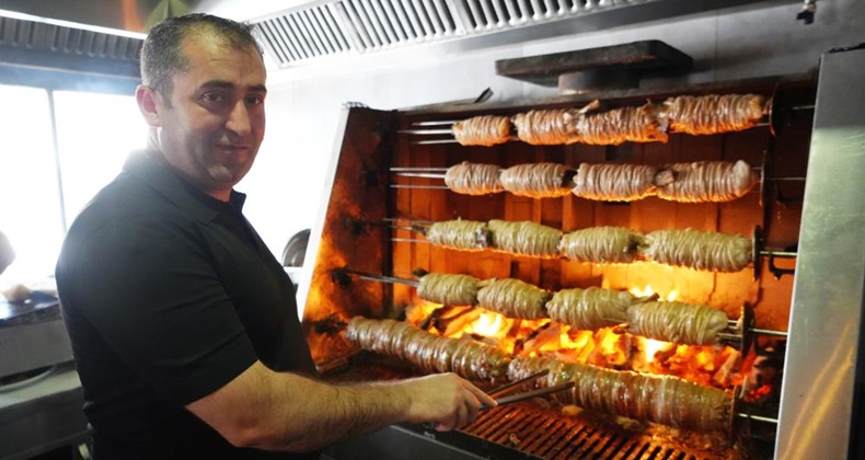 Kokoreçte ithal bağırsakla gelen şüphe