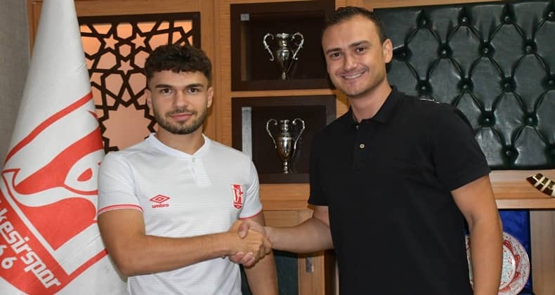 Balıkesirspor Ahmet Gülay’ı kadrosuna dahil etti