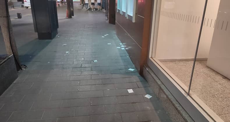 Bankamatik Önünde Çevre ve Görüntü Kirliliği