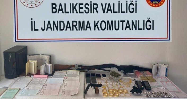 Balıkesir’de jandarmadan büyük operasyon: 27 tutuklama