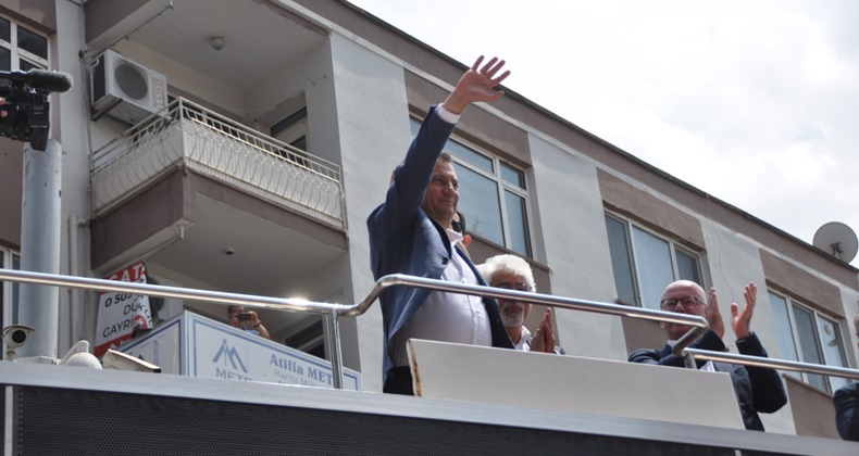 “O iktidarı da senin elinden alacağız”