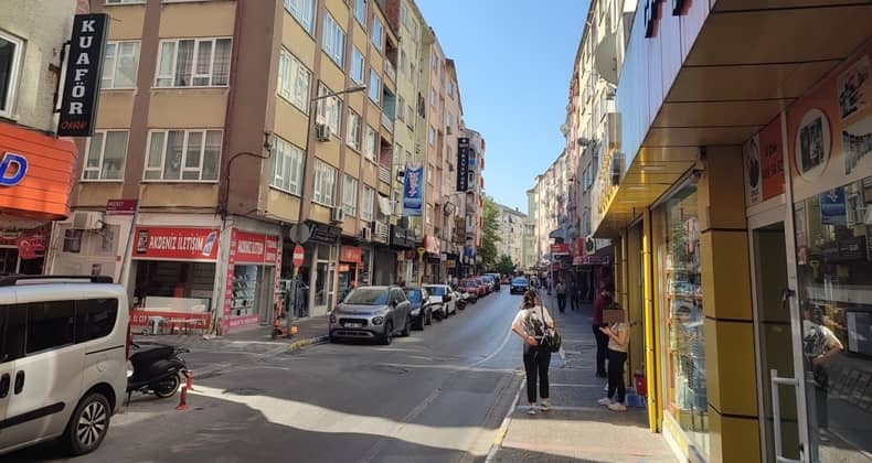 Atalar Caddesi Boş Kaldı