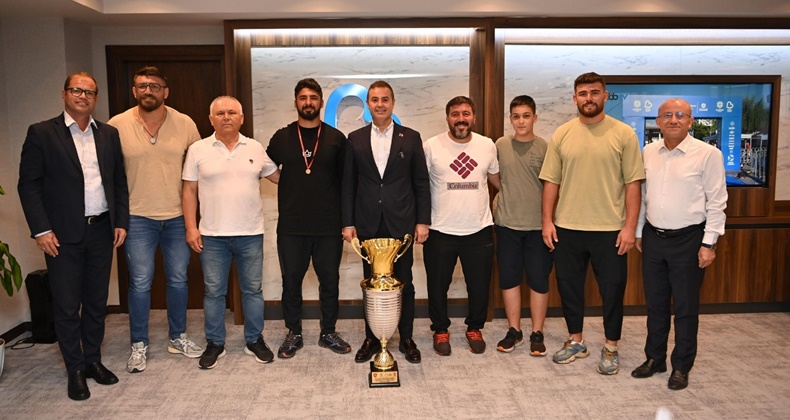 Kurtdereli Er Meydanı’nda tribünler yenilenecek