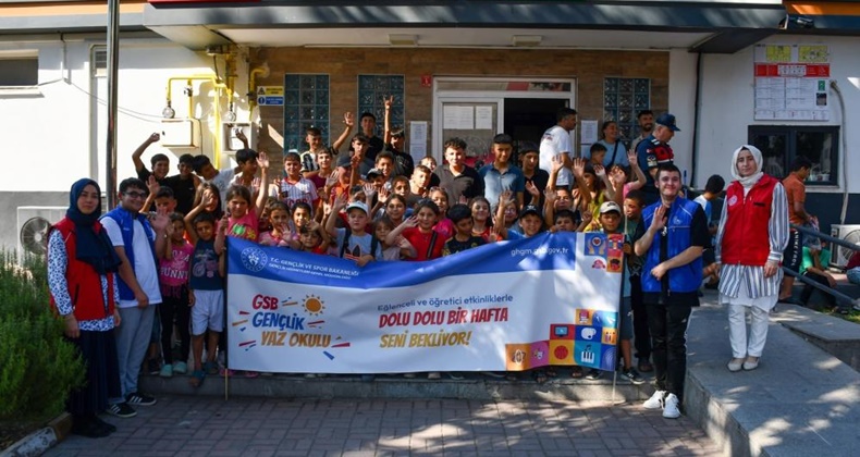 Gençlik Yaz Okullarında hem tatil, hem eğitim