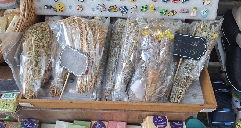 Üzerlik Otu Ve Nazar Tütsüsü Ne İşe Yarar?