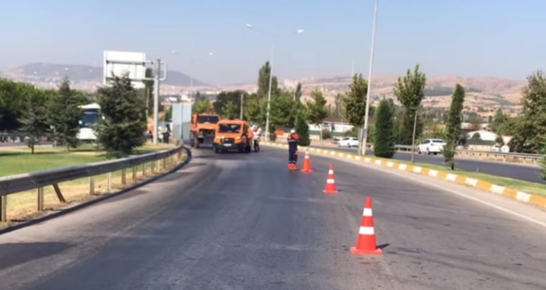 Yol yapım çalışmaları sürüyor