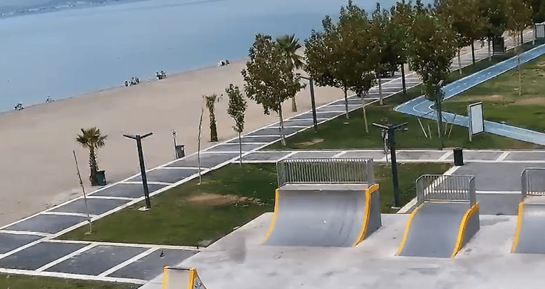 Altınkum Plajı Sessizliğe Büründü