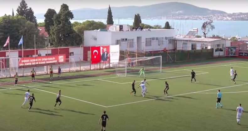 Ayvalıkgücü Belediyespor sezonun ilk galibiyetini aldı