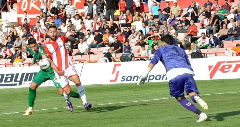 Balıkesirspor Onuksports Kelkit Hürriyetspor’a yenildi