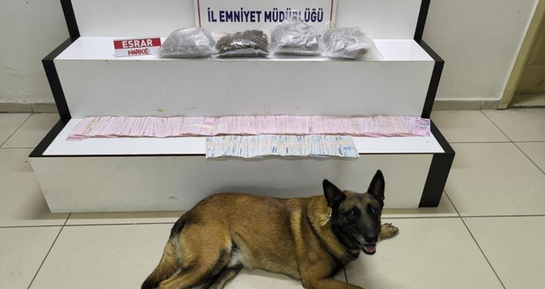 Otomobilin yedek lastiğinden uyuşturucu madde çıktı