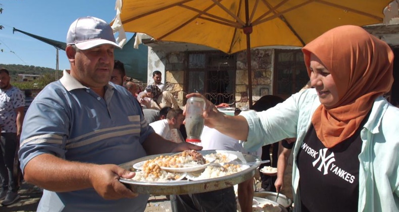 Balıkesir’de çifti hayrı yüzlerce vatandaşı buluşturdu