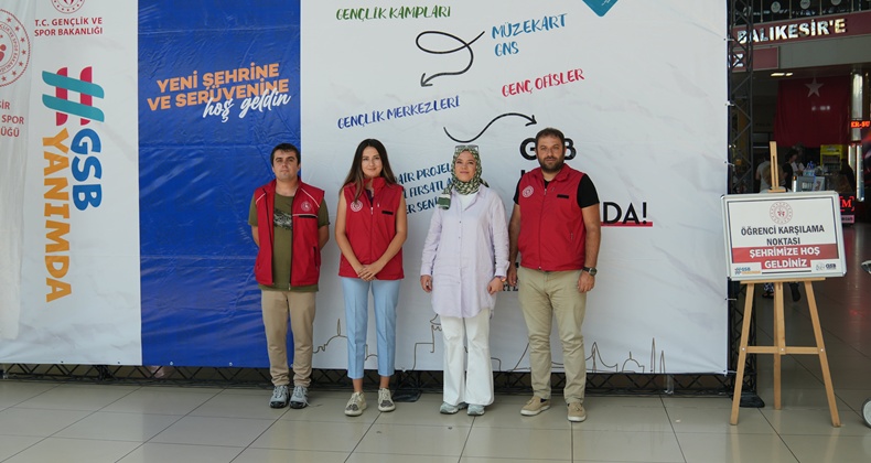 Balıkesir’de Üniversite Öğrenimine Başlayan Gençler Özenle Karşılandı