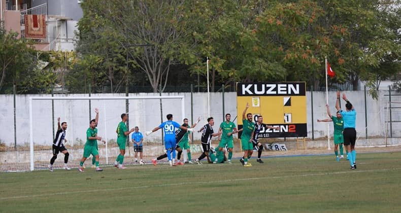 Burhaniye Belediyespor 1966 Edremitspor'u 1-2 yendi