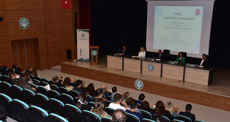 Balıkesir Üniversitesinde ‘Cumhuriyet ve Balıkesir’ Paneli Düzenlendi