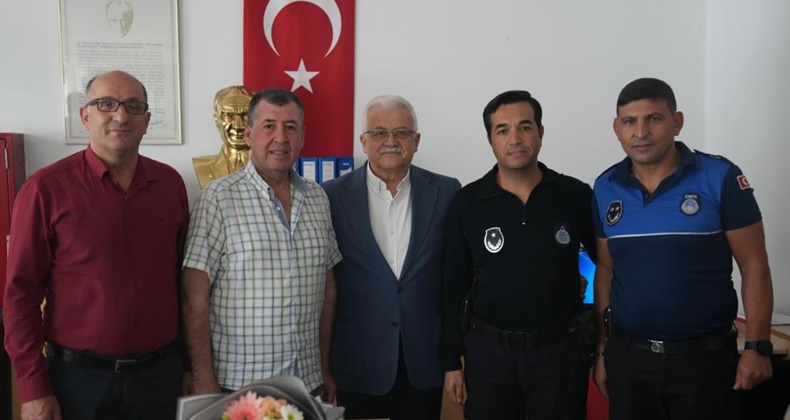Burhaniye Belediyesi’nde görev değişimleri yapıldı