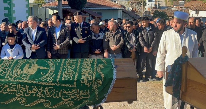 Aksaray’daki kazada hayatını kaybeden 4 kişi toprağa verildi