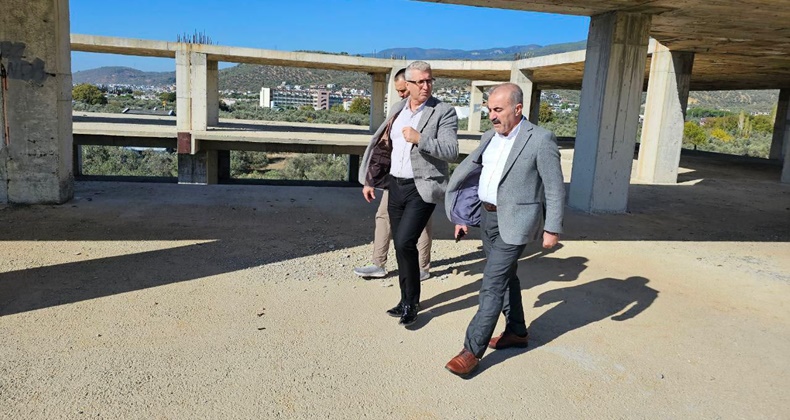 Edremit’te Eğitim Yatırımlarını İnceledi