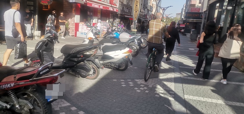 Mekik Sokak’ta Motosiklet Sorunu Büyüyor