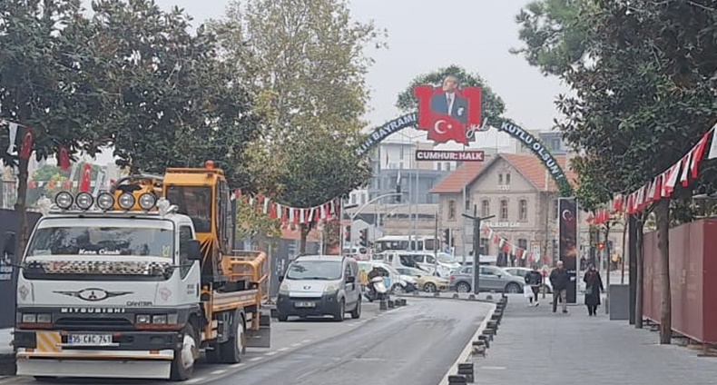 Milli Kuvvetler Caddesi’ne Kutlama Kemeri