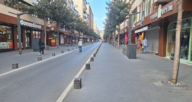 Milli Kuvvetler Caddesi’nde Sabah Sakinliği