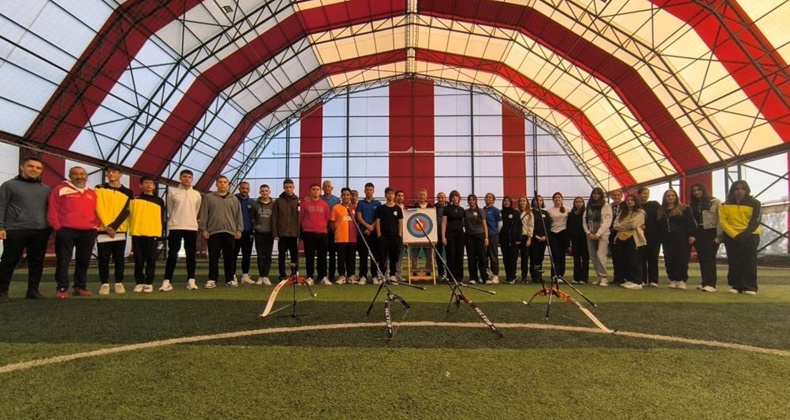 29 Ekim Cumhuriyet Bayramı etkinlikleri okçuluk müsabakası yapıldı