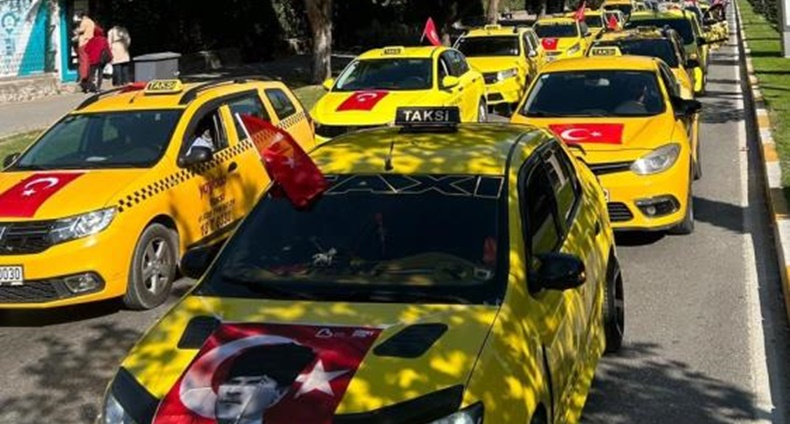 Balıkesir’de taksiciler şehit meslektaşları için sokağa indi
