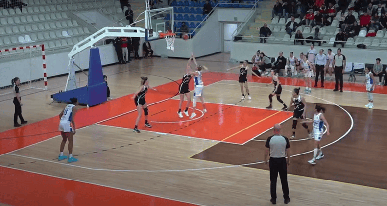 Burhaniye Belediyespor Çanakkale'de 68-62 mağlup oldu