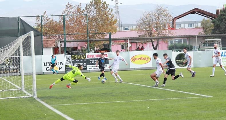Burhaniye Belediyespor’a tek gol yetti
