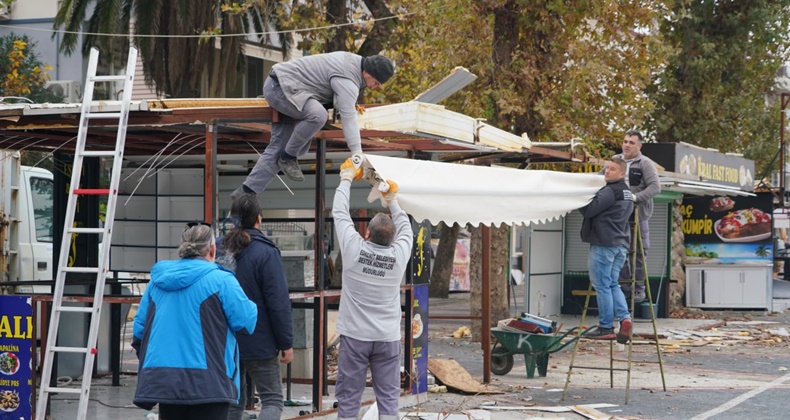 Akçay kordonda büfeler kaldırılıyor