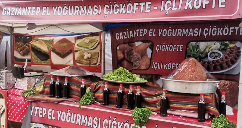 Balıkesir’de Çiğ Köfte Şöleni