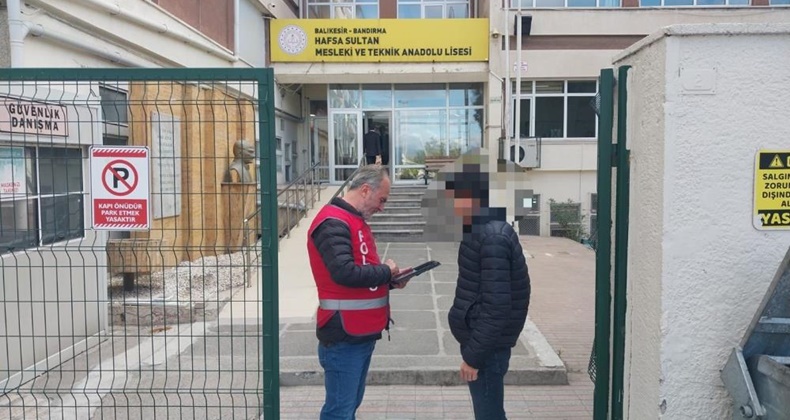 Bandırma’da okul çevrelerindeki yoğun denetimlerde 68 bin lira paza cezası kesildi