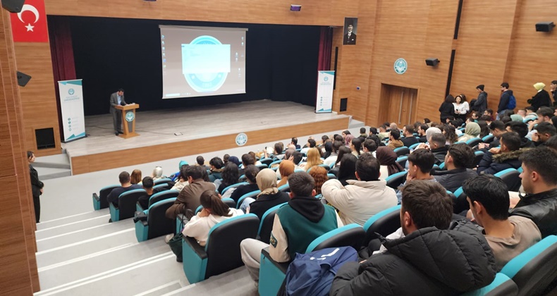 Balıkesir Üniversitesi’nde ‘Dijital Genç Yapay Zekâ Ekosistemi’ Tanıtıldı