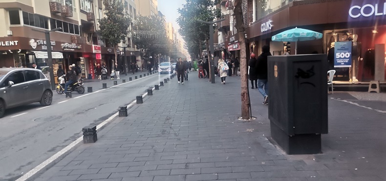 Balıkesir’de Kasım İndirimleri Etkisi Başladı